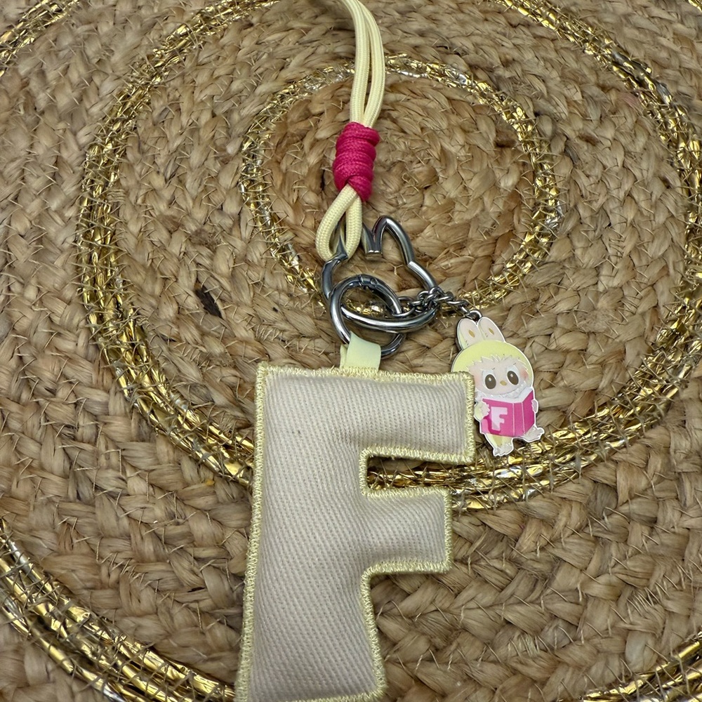 Pop mart letter F keychain